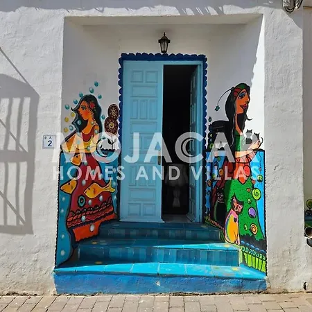 Apartment Dreaming With Art - Pueblo *